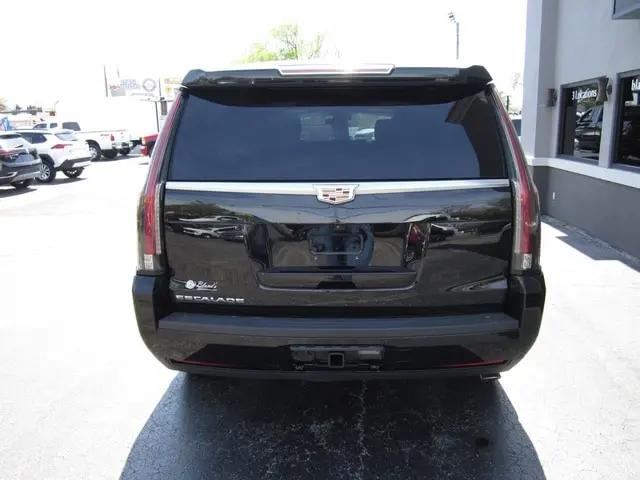 2018 Cadillac Escalade Luxury