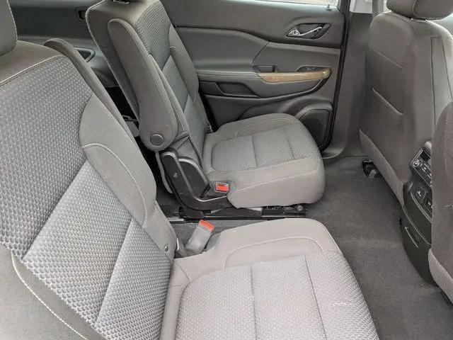 2023 GMC Acadia FWD SLE