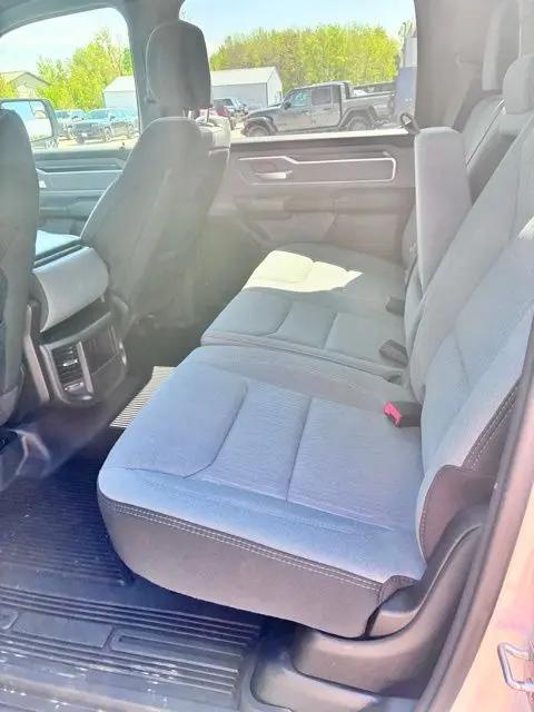 2021 Ram 1500 Big Horn Crew Cab 4x4 6'4" Box