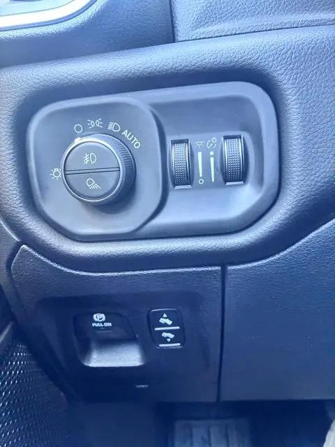 2026 Ram 1500 Big Horn Quad Cab 4x4 6'4" Box