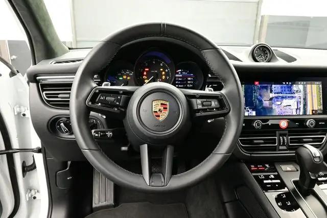 2025 Porsche Macan Macan