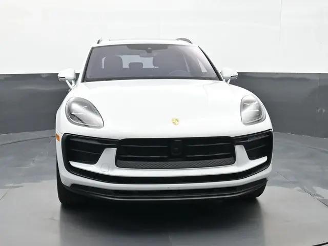 2025 Porsche Macan Macan