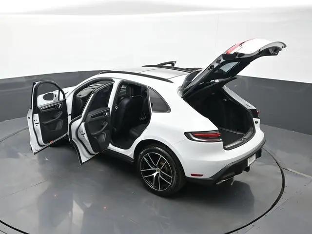 2025 Porsche Macan Macan