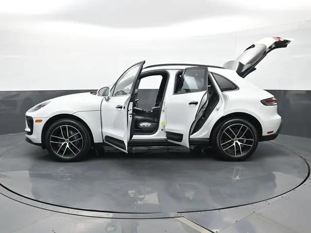 2025 Porsche Macan Macan