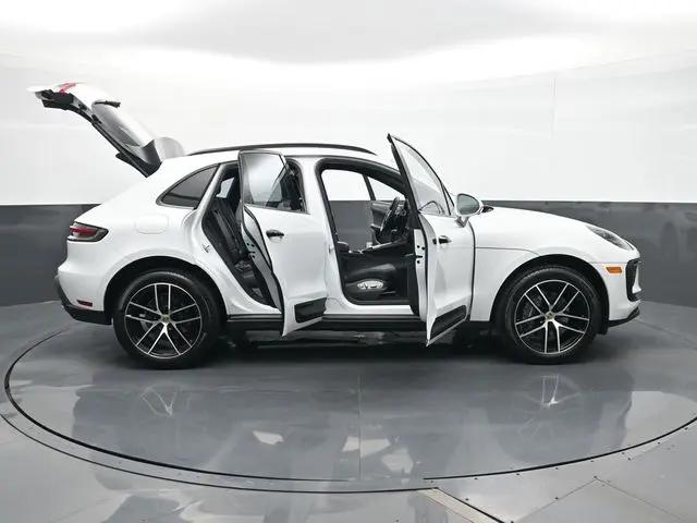 2025 Porsche Macan Macan