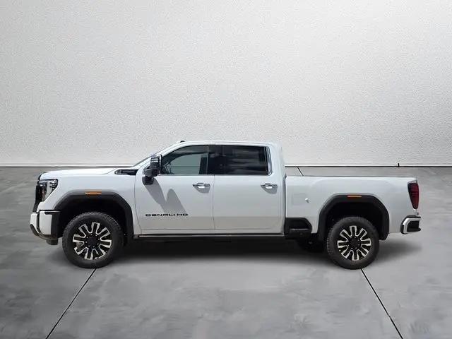 2026 GMC Sierra 3500HD Crew Cab, Long Bed, Denali Ultimate, 4WD