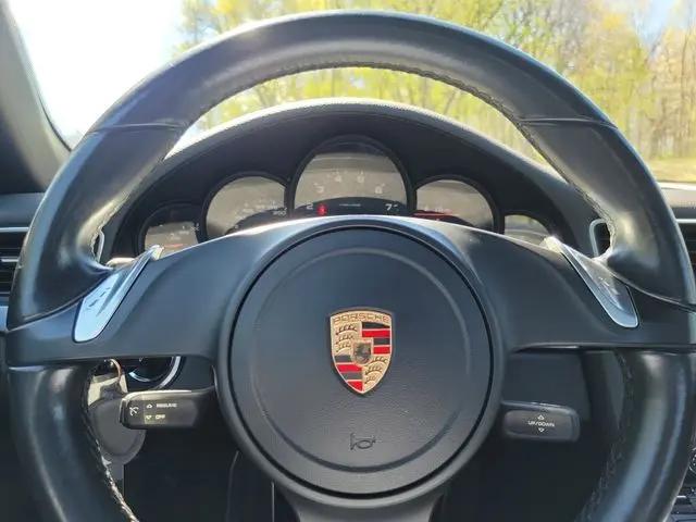 2015 Porsche 911 Carrera