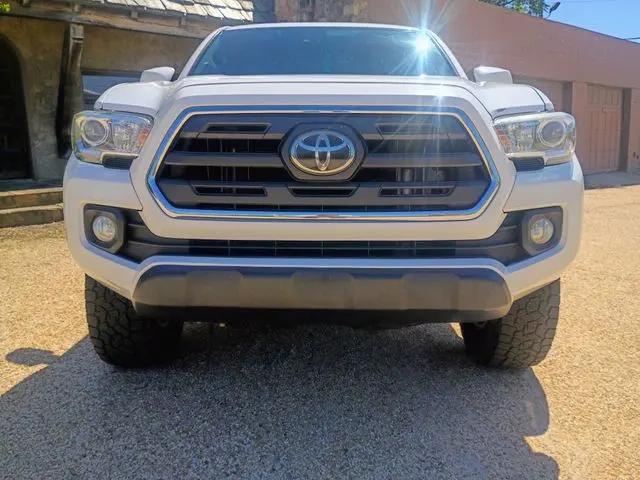 2018 Toyota Tacoma SR5