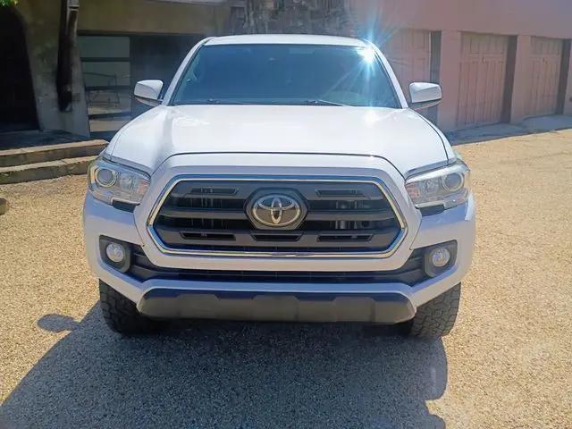 2018 Toyota Tacoma SR5
