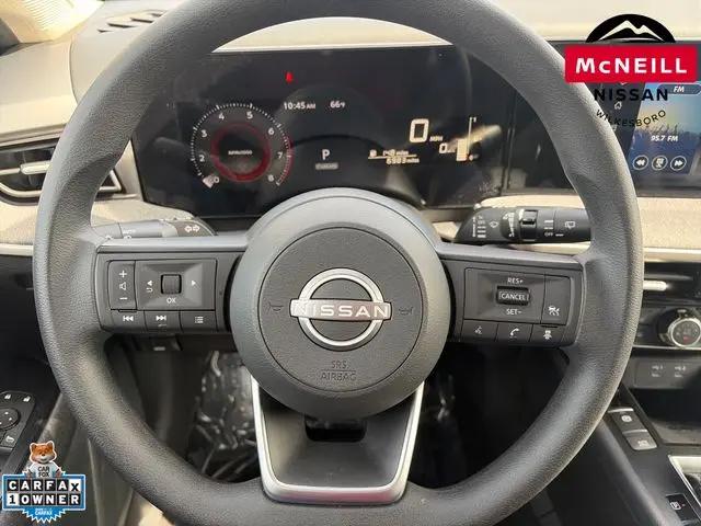 2025 Nissan Kicks SV FWD