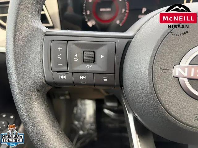 2025 Nissan Kicks SV FWD