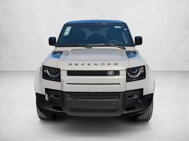 2026 Land Rover Defender P500 X-Dynamic SE