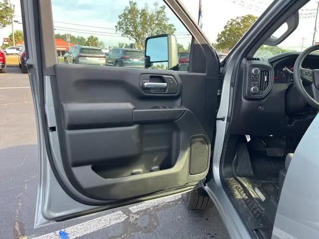2026 GMC Sierra 2500HD Crew Cab, Standard Bed, Pro, 4WD