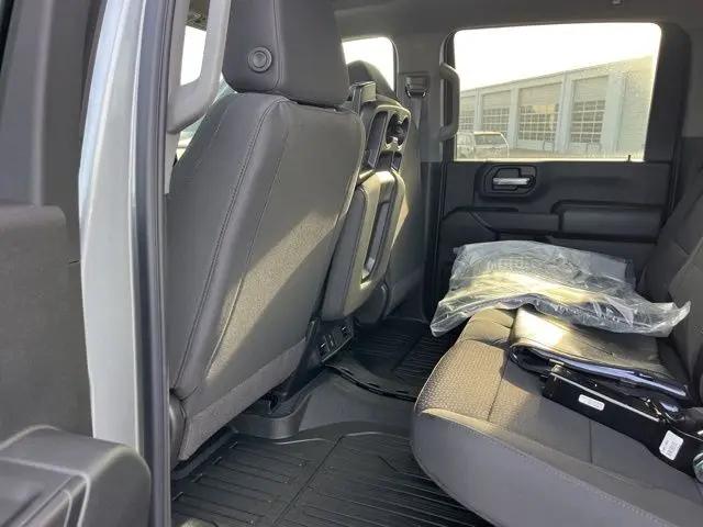 2026 GMC Sierra 2500HD Crew Cab, Standard Bed, Pro, 4WD