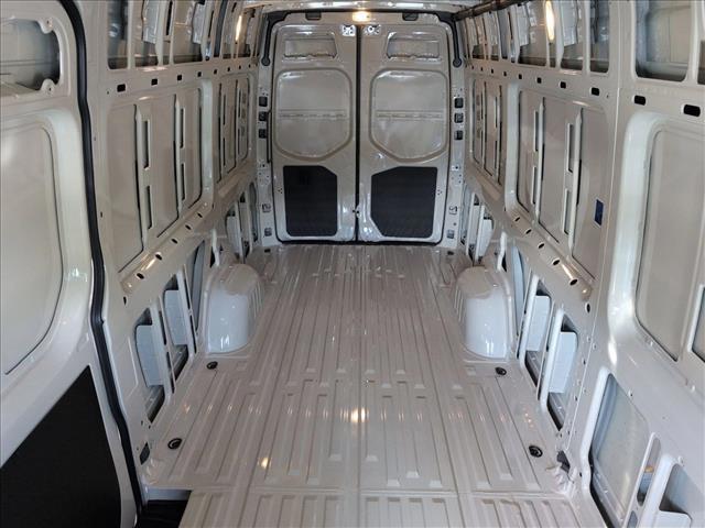2026 Mercedes-Benz Sprinter 2500 2500 High Roof I4 Diesel HO 170" RWD