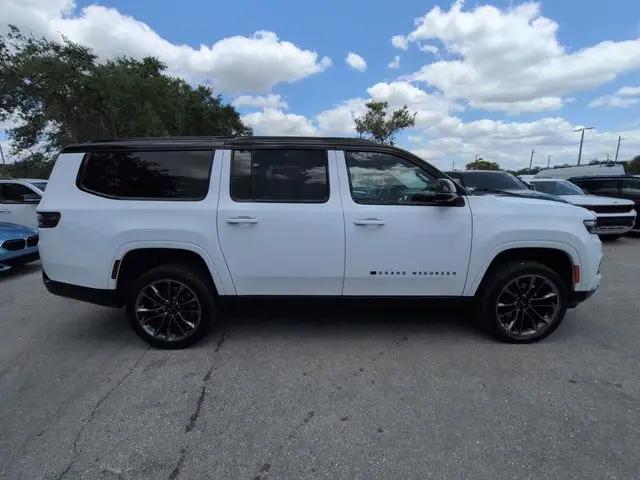 2024 Jeep Grand Wagoneer L Series III Obsidian 4x4
