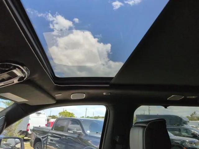 2024 Jeep Grand Wagoneer L Series III Obsidian 4x4