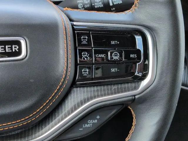 2024 Jeep Grand Wagoneer L Series III Obsidian 4x4