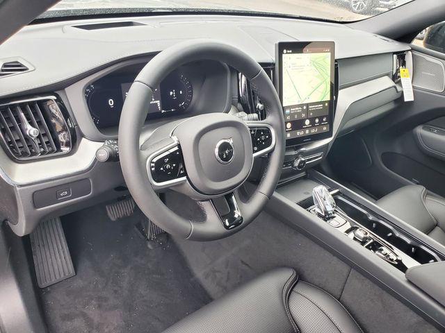 2026 Volvo XC60 B5 Ultra Black Edition