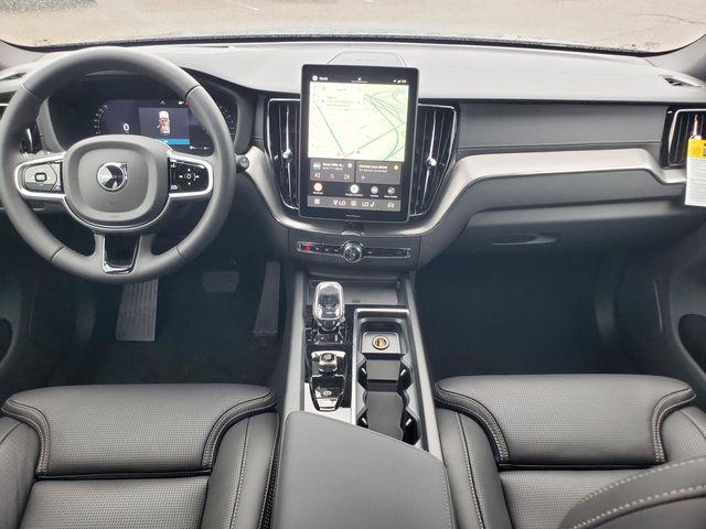 2026 Volvo XC60 B5 Ultra Black Edition
