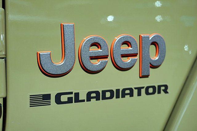 2026 Jeep Gladiator Sport