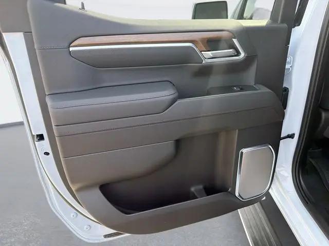 2026 Chevrolet Silverado 1500 4WD Crew Cab Short Bed High Country