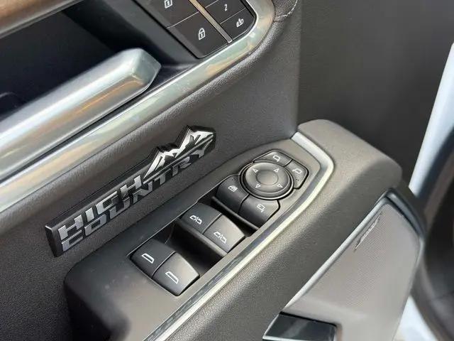 2026 Chevrolet Silverado 1500 4WD Crew Cab Short Bed High Country