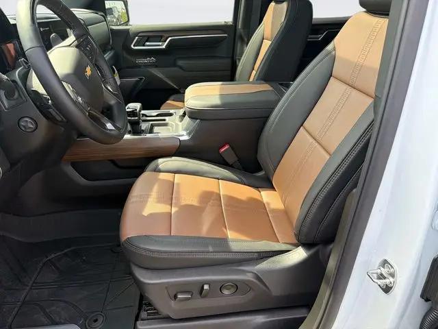 2026 Chevrolet Silverado 1500 4WD Crew Cab Short Bed High Country