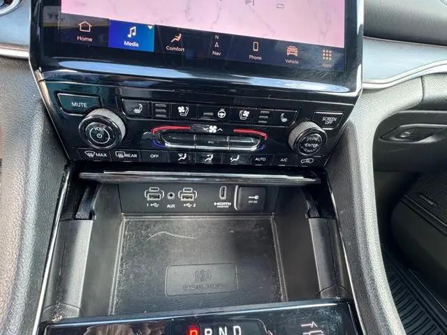 2023 Jeep Grand Cherokee Overland 4x4