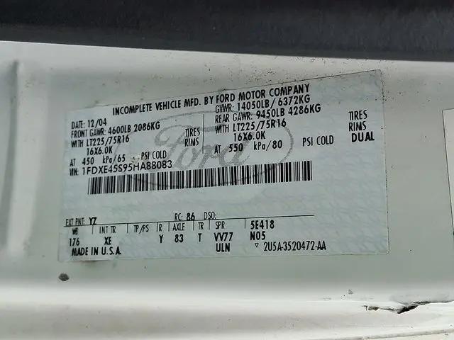 2005 Ford E-450 Cutaway E-450