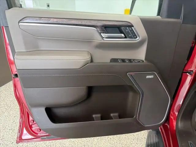 2024 Chevrolet Silverado 1500 4WD Crew Cab Short Bed LTZ