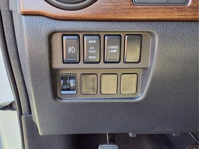 2017 Nissan Titan XD Platinum Reserve Diesel