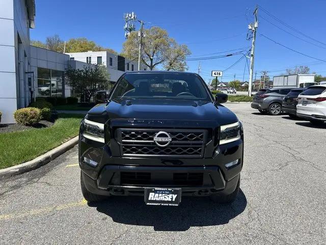 2023 Nissan Frontier Crew Cab SV 4x4
