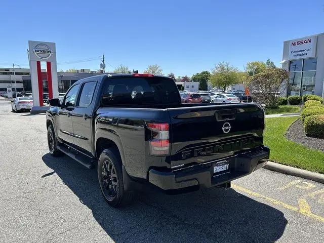 2023 Nissan Frontier Crew Cab SV 4x4