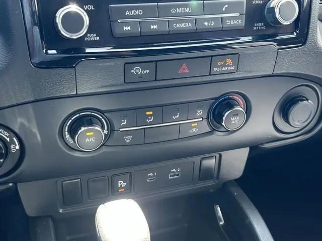 2023 Nissan Frontier Crew Cab SV 4x4