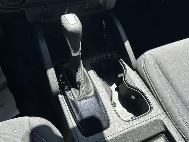 2023 Nissan Frontier Crew Cab SV 4x4