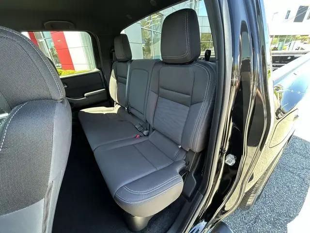 2023 Nissan Frontier Crew Cab SV 4x4