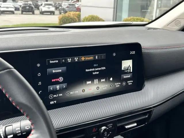 2025 Nissan Kicks SR FWD