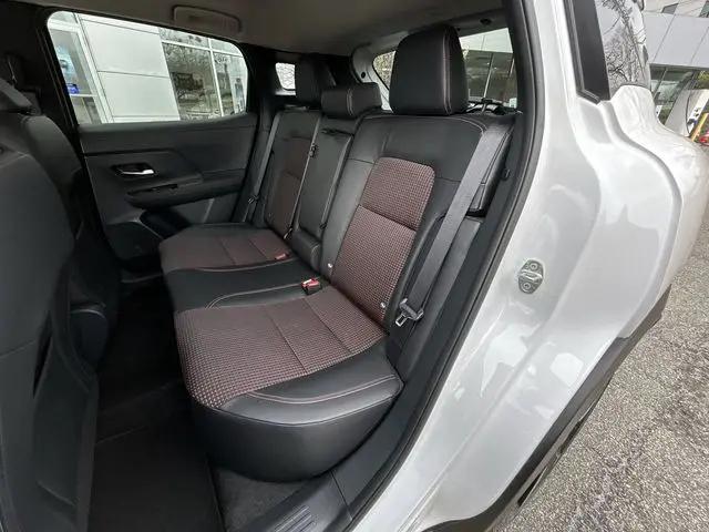 2025 Nissan Kicks SR FWD