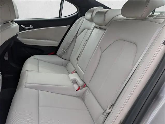 2025 Genesis G70 2.5T RWD