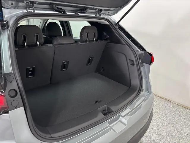 2027 Chevrolet Bolt LT FWD