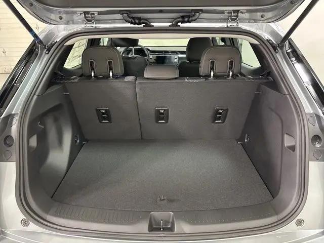 2027 Chevrolet Bolt LT FWD
