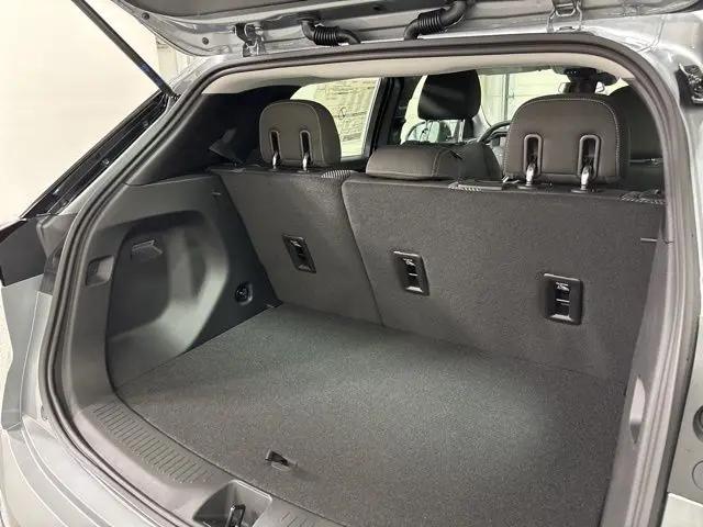 2027 Chevrolet Bolt LT FWD