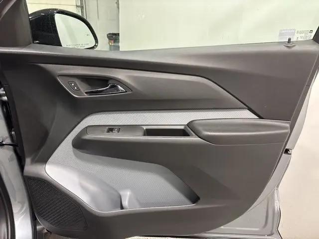 2027 Chevrolet Bolt LT FWD