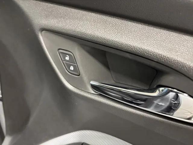 2027 Chevrolet Bolt LT FWD