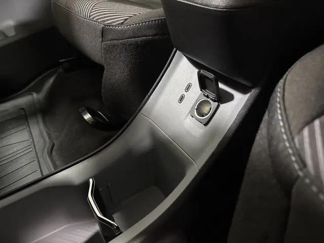 2027 Chevrolet Bolt LT FWD