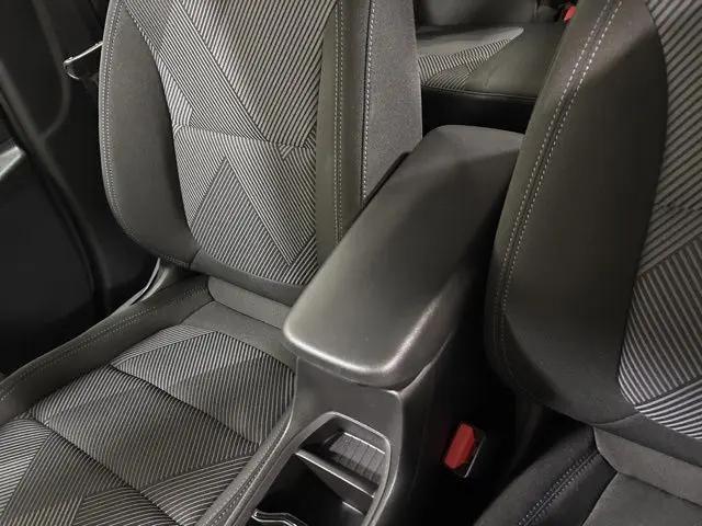 2027 Chevrolet Bolt LT FWD