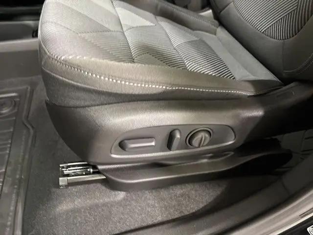 2027 Chevrolet Bolt LT FWD