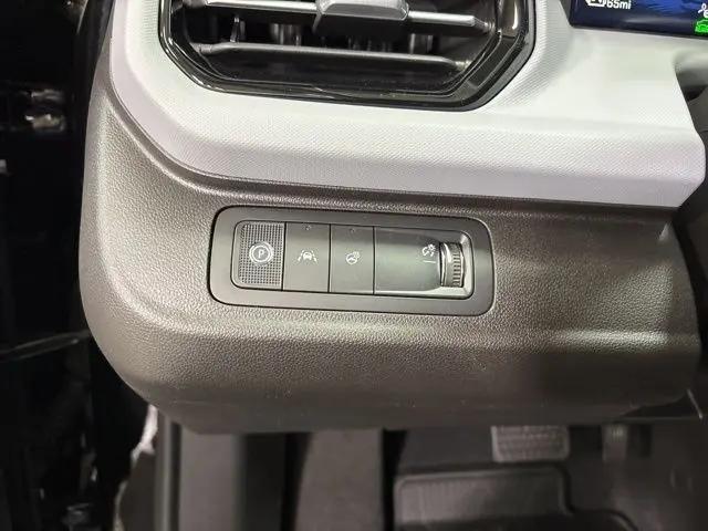 2027 Chevrolet Bolt LT FWD