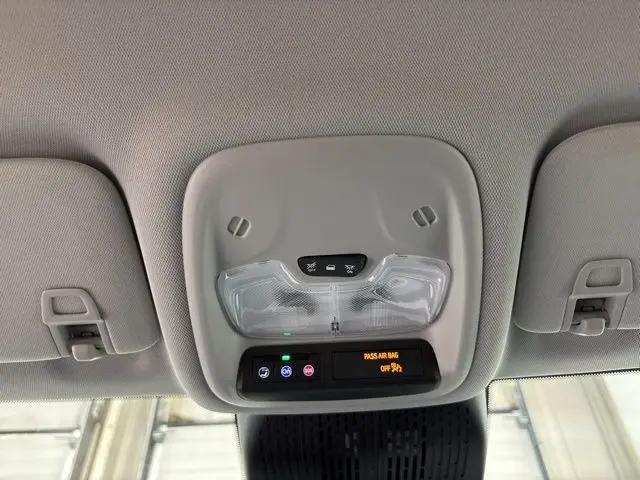 2027 Chevrolet Bolt LT FWD